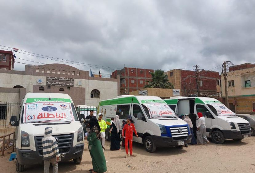 قافلة طبية شاملة في قرية المرابعين بدمياط تخدم أكثر من 1400 مواطن مجانا