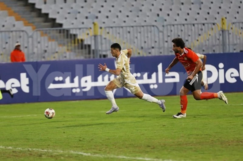 90 دقيقة = الدوري.. الأهلي وفاركو يتجاوزان كونهما مجرد مباراة 90 دقيقة = الدوري.. الأهلي وفاركو يتجاوزان كونهما مجرد مباراة