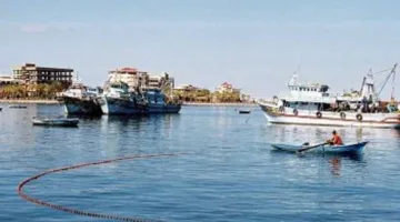 إلقاء القبض على شخصين يمارسان الصيد غير المرخص في بحر مويس بالشرقية
