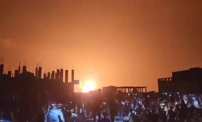 من الحديدة إلى بن جوريون.. تفاصيل التصعيد الإسرائيلي غير المسبوق ضد الحوثيين (تسلسل زمني) من الحديدة إلى بن جوريون.. تفاصيل التصعيد الإسرائيلي غير المسبوق ضد الحوثيين (تسلسل زمني)