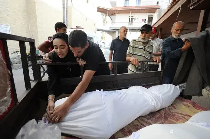القاهرة الإخبارية: 4 شهداء فى غارة للاحتلال على مبنى تابع لأونروا بمخيم جباليا القاهرة الإخبارية: 4 شهداء فى غارة للاحتلال على مبنى تابع لأونروا بمخيم جباليا