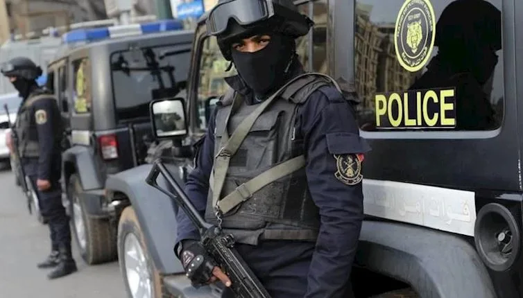 مقتل اثنين من المجرمين وإصابة ثالث خلال مداهمة أمنية في قرية الحجيرات بقنا مقتل اثنين من المجرمين وإصابة ثالث خلال مداهمة أمنية في قرية الحجيرات بقنا