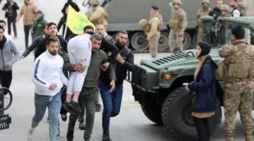 إصابة لبنانيين برصاص جيش الاحتلال في بلدة مارون الراس جنوب لبنان
