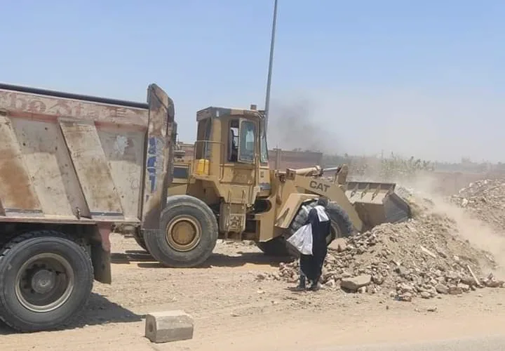 وحدة التدخل السريع بالشرقية تنتهي من رفع 350 طن قمامة ومخلفات مباني خلال شهر وحدة التدخل السريع بالشرقية تنتهي من رفع 350 طن قمامة ومخلفات مباني خلال شهر