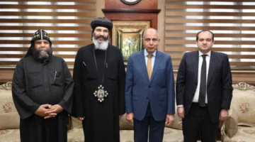 محافظ المنيا يلتقي وفد دير العذراء والملاك ميخائيل بالبهنسا