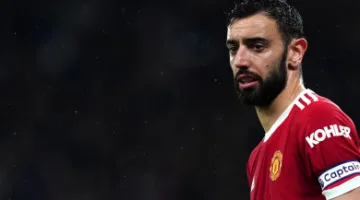 خطوة جديدة من الهلال السعودي لحسم صفقة قائد مانشستر يونايتد