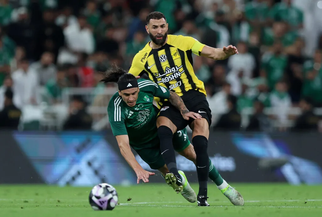 كريم بنزيما يعلق على انتقاله إلى الهلال من أجل المشاركة في كأس العالم للأندية كريم بنزيما يعلق على انتقاله إلى الهلال من أجل المشاركة في كأس العالم للأندية