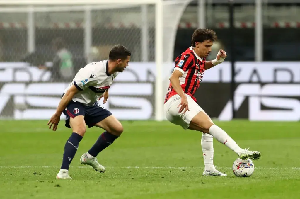 ميلان يقلب الطاولة على بولونيا بثلاثية في الدوري الإيطالي ميلان يقلب الطاولة على بولونيا بثلاثية في الدوري الإيطالي