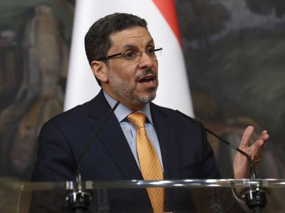 رئيس الوزراء اليمني أحمد بن مبارك يستقيل من منصبه رئيس الوزراء اليمني أحمد بن مبارك يستقيل من منصبه