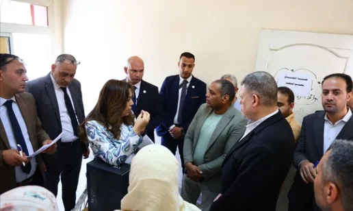 وزيرة التنمية المحلية تقوم بزيارة مفاجئة إلى مركز الصف في الجيزة لمتابعة تقدم الأعمال في الخدمات العامة وزيرة التنمية المحلية تقوم بزيارة مفاجئة إلى مركز الصف في الجيزة لمتابعة تقدم الأعمال في الخدمات العامة
