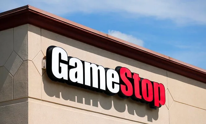 Shares of GameStop Decline Despite Company’s Major Investment in Bitcoin