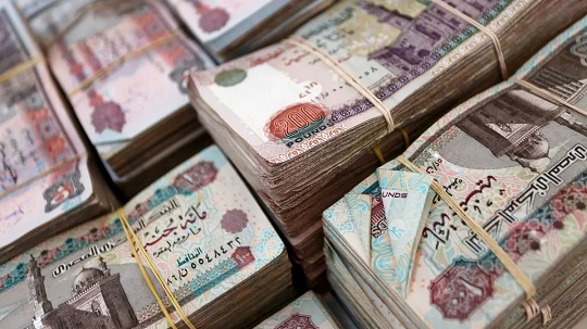 رغم خفض الفائدة.. العائد المرتفع يسيطر على طلبات الاستثمار في أدوات الدين رغم خفض الفائدة.. العائد المرتفع يسيطر على طلبات الاستثمار في أدوات الدين
