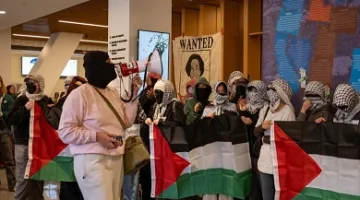 اشتباكات داخل مكتبة جامعة كولومبيا بين محتجين مؤيدين لفلسطين والأمن الجامعي