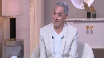 فتحي عبد الوهاب: السعادة ليست بالمال، والصحة تأتي في المقدمة.