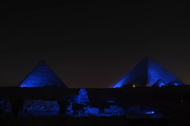 فيديو.. أمين المجلس الأعلى للآثار الأسبق: حفلات الزفاف عند الأهرامات انتهاك لحرمة الآثار فيديو.. أمين المجلس الأعلى للآثار الأسبق: حفلات الزفاف عند الأهرامات انتهاك لحرمة الآثار