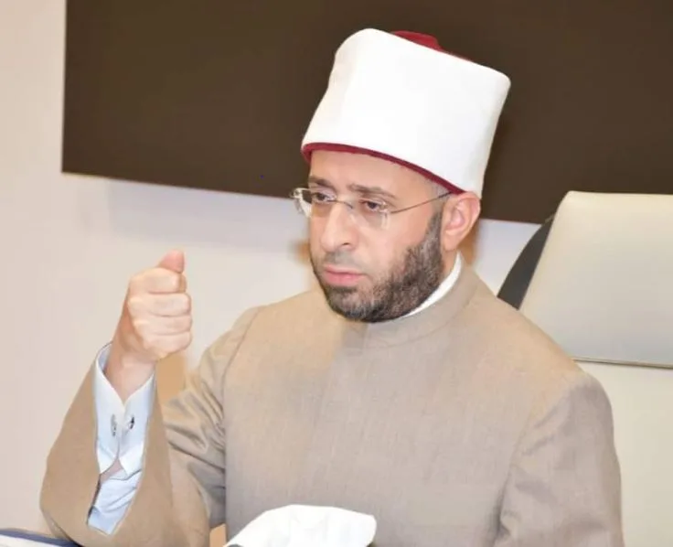 أسامة الأزهري يجتمع برئيس هيئة الأوقاف ولمتابعة ملفات الاستثمار وتعظيم مواردها أسامة الأزهري يجتمع برئيس هيئة الأوقاف ولمتابعة ملفات الاستثمار وتعظيم مواردها