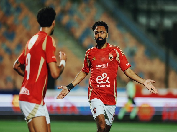 الأهلي يشرع في المحافظة على لقبه بالدوري بملاقاة مودرن سبورت