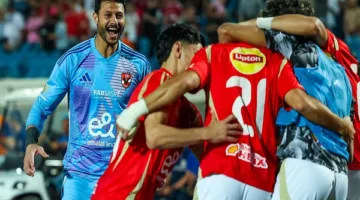 الأهلي يتصدر من حيث الهجوم والدفاع في مسيرة الدوري