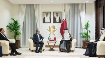 &nbsp;رئيس مجلس الوزراء وزير الخارجية يستقبل وزير الخارجية الإيراني