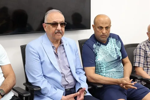 رئيس البنك الأهلي يحفز لاعبيه قبل مواجهة بيراميدز في الدوري رئيس البنك الأهلي يحفز لاعبيه قبل مواجهة بيراميدز في الدوري