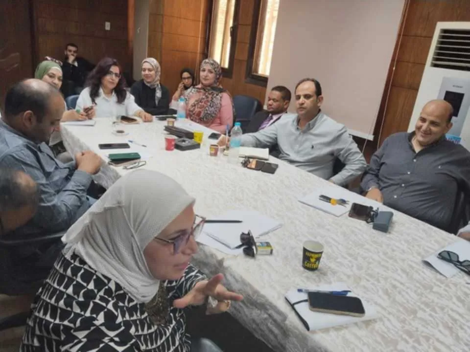 صحة المنيا تستعرض التحضيرات لعيد الأضحى وضمان توفر الأدوية والمستلزمات الطبية صحة المنيا تستعرض التحضيرات لعيد الأضحى وضمان توفر الأدوية والمستلزمات الطبية