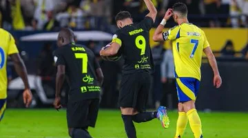 الاتحاد يقلب الطاولة على النصر بثلاثية في الدوري السعودي