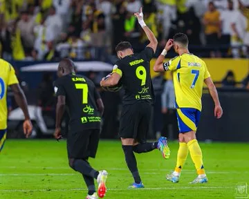 الاتحاد يقلب الطاولة على النصر بثلاثية في الدوري السعودي الاتحاد يقلب الطاولة على النصر بثلاثية في الدوري السعودي