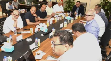 وزير الإسكان يتابع استعدادات منظومة مياه الشرب والصرف الصحي بمطروح لفصل الصيف