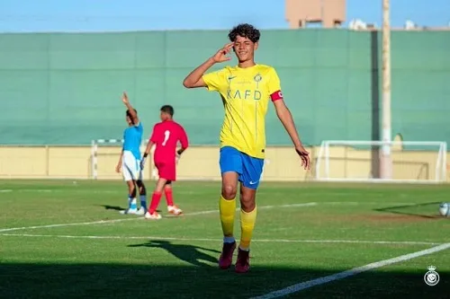 منتخب البرتغال يستدعي نجل كريستيانو منتخب البرتغال يستدعي نجل كريستيانو