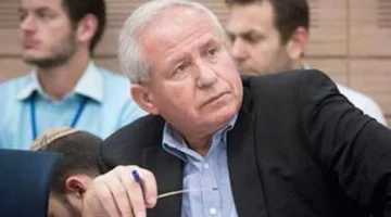 وزير إسرائيلي يرد على ترامب: “لسنا ولاية رقم 51 على العلم الأمريكي!”