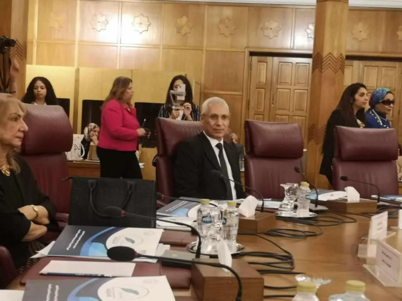 رئيس جامعة المنيا يشارك في إطلاق مبادرة بداية جديدة لبناء الإنسان لضمان جودة التعليم برحاب جامعة الدول العربية رئيس جامعة المنيا يشارك في إطلاق مبادرة بداية جديدة لبناء الإنسان لضمان جودة التعليم برحاب جامعة الدول العربية