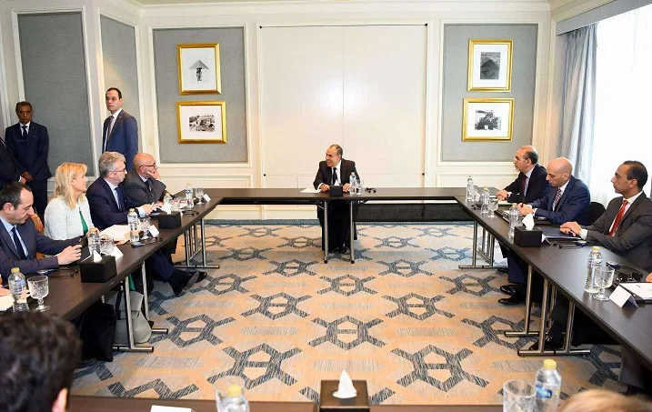 وزير الخارجية: نهدف إلى تعزيز التعاون مع جميع مؤسسات الاتحاد الأوروبي لتقوية الشراكة الحالية بين الطرفين.