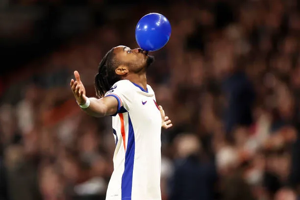 توتنهام يسعى لضم لاعب هجوم من تشيلسي توتنهام يسعى لضم لاعب هجوم من تشيلسي