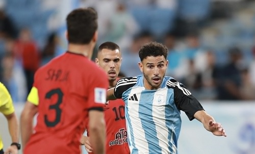 حمدي فتحي يتواجد في قائمة الوكرة المتوجهة إلى إسبانيا على الرغم من الشائعات حول انتقاله إلى بيراميدز.