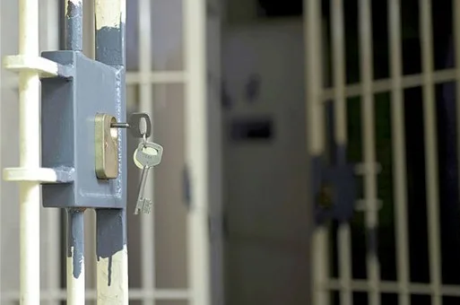 احتجزوا بسبب مشاجرة.. مسئول الجالية المصرية في قرغيرستان يروي تفاصيل الإفراج عن 4 طلاب مصريين احتجزوا بسبب مشاجرة.. مسئول الجالية المصرية في قرغيرستان يروي تفاصيل الإفراج عن 4 طلاب مصريين