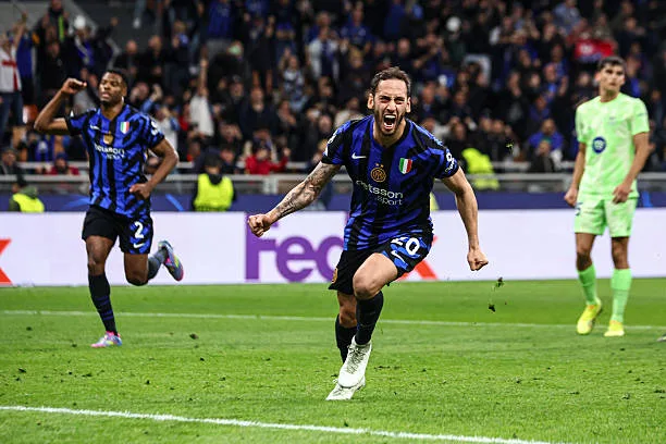 إنتر ميلان يقصي برشلونه ويتأهل لنهائي دوري الأبطال إنتر ميلان يقصي برشلونه ويتأهل لنهائي دوري الأبطال