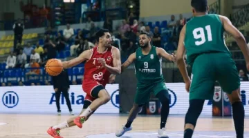 الأهلي يتغلب على الاتحاد السكندري ويحقق لقب دوري السلة الممتاز.