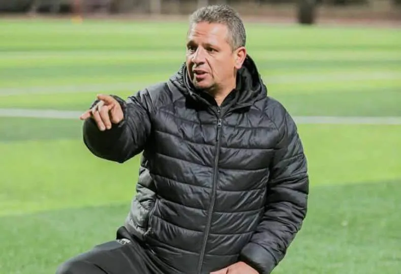 محمد عزت يتم تعيينه مدرباً للفريق النسائي بنادي الزمالك محمد عزت يتم تعيينه مدرباً للفريق النسائي بنادي الزمالك