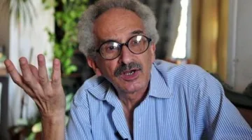 التقرير الأولي عن حالة صنع الله إبراهيم: يعاني من كسر في الحوض ومضاعفات صحية تؤخر إجراء العملية.