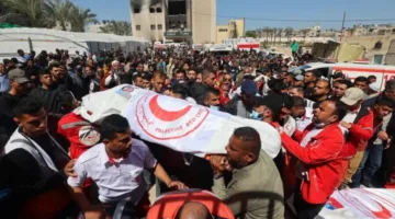 الهلال الأحمر الفلسطيني يوجه نداءً عاجلاً لحماية الفرق الطبية والإغاثية في غزة.