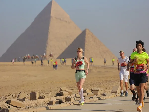 نصف ماراثون الأهرامات يتصدر قائمة ناشيونال جيوجرافيك لأروع مسارات الجري في العالم نصف ماراثون الأهرامات يتصدر قائمة ناشيونال جيوجرافيك لأروع مسارات الجري في العالم