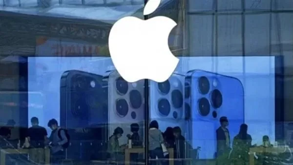 "أبل": انخفاض البحث على "جوجل" لأول مرة في إبريل بسبب الذكاء الاصطناعي "أبل": انخفاض البحث على "جوجل" لأول مرة في إبريل بسبب الذكاء الاصطناعي