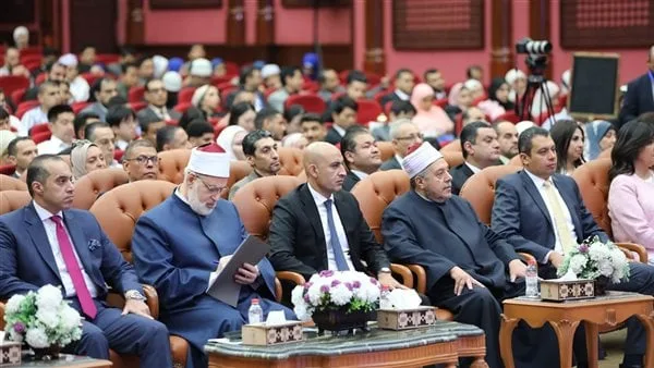 "الأزهر لمكافحة التطرف" يوضح توصيات منتدى "تسمع وتكلم" (فيديو) "الأزهر لمكافحة التطرف" يوضح توصيات منتدى "تسمع وتكلم" (فيديو)