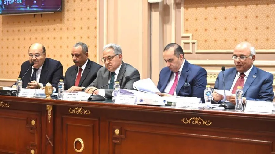 "عيد هيكل": الدستورية تصدت لمسألة الأجرة فقط ومجلس النواب يملك النظر في المشاكل الأخرى المتعلقة بالايجارات القديمة "عيد هيكل": الدستورية تصدت لمسألة الأجرة فقط ومجلس النواب يملك النظر في المشاكل الأخرى المتعلقة بالايجارات القديمة
