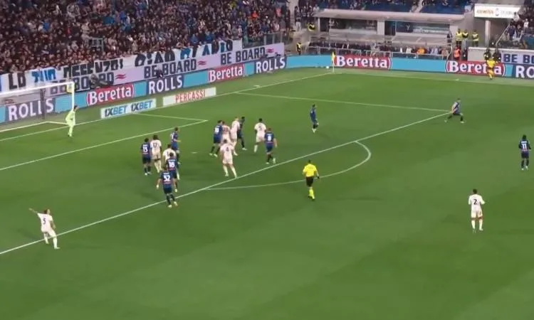 “أتالانتا” يحقق انتصارًا مهمًا على “روما” 2-1 في الكالتشيو الإيطالي