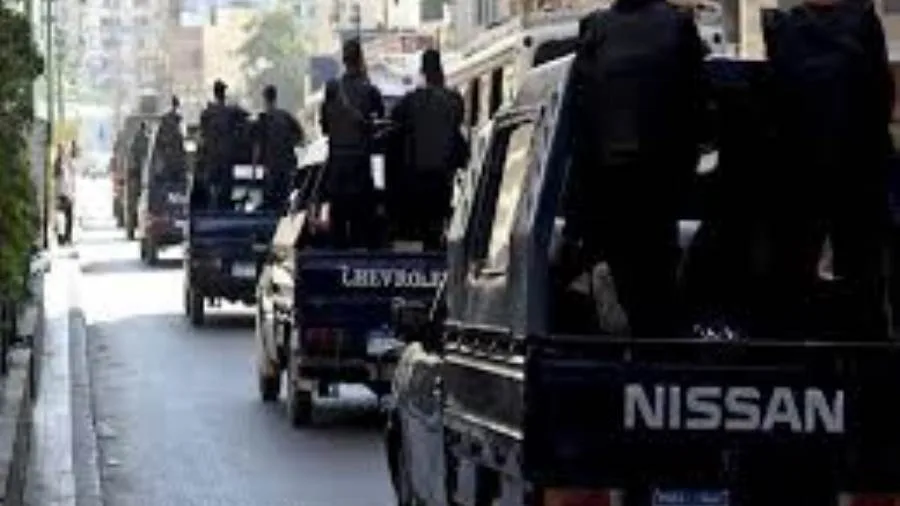 أجهزة الأمن بالمنيا تشن حملات أمنية لضبط المخالفين من سائقي الأجرة وتضبط 3240 مخالفة أجهزة الأمن بالمنيا تشن حملات أمنية لضبط المخالفين من سائقي الأجرة وتضبط 3240 مخالفة