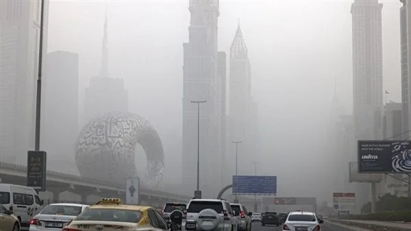 أجواء مغبرة وانخفاض fدرجات الحرارة في الإمارات اليوم أجواء مغبرة وانخفاض fدرجات الحرارة في الإمارات اليوم
