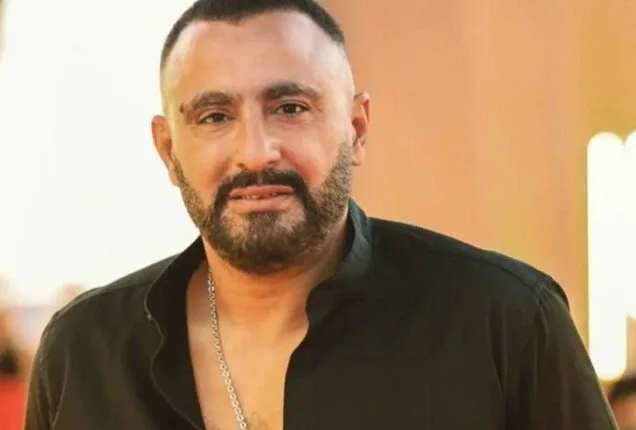 أحمد السقا: هاتفي كان كأنه مسكون… أموال تذهب ورسائل تتلاشى أحمد السقا: هاتفي كان كأنه مسكون… أموال تذهب ورسائل تتلاشى