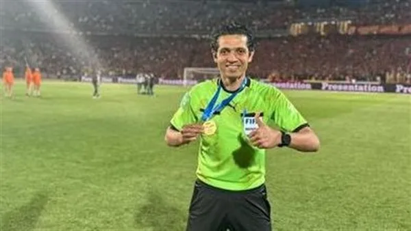 أحمد الغندور officiates the Zamalek vs. Pyramids match, while Basyouni oversees the Al Ahly vs. Ceramica game. أحمد الغندور officiates the Zamalek vs. Pyramids match, while Basyouni oversees the Al Ahly vs. Ceramica game.