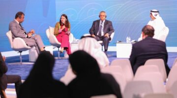 أحمد زايد:مكتبة الإسكندرية تسعى لحفظ التراث ونشره بالوسائل الرقمية والتقليد